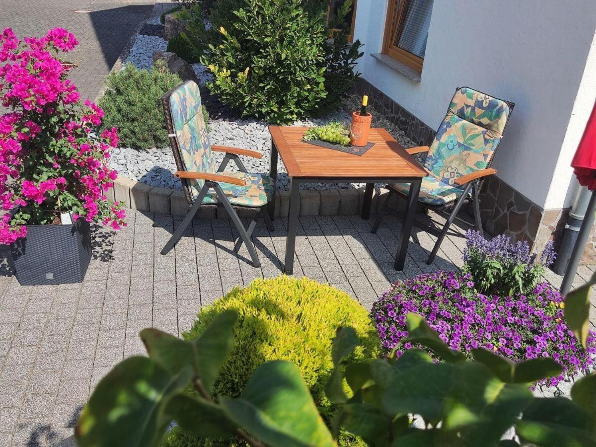 Ferienwohnung Moselzeit Alken Exteriör bild